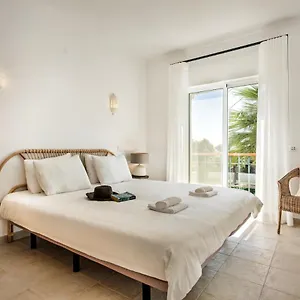 Modern And Spacious Two Bedroom , Carvoeiro (Lagoa) Portugal